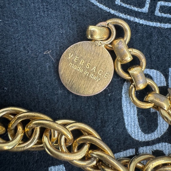 Versace  -RRRE- HRD TO FIND Gold Rope Chain Necklace with Medallions Crystals. - Picture 8 of 13